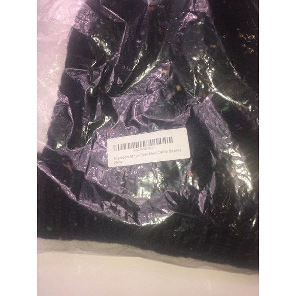 Steve Madden Speckled Cable Beanie in Black, Retail $32.00 - Picture 4 of 8